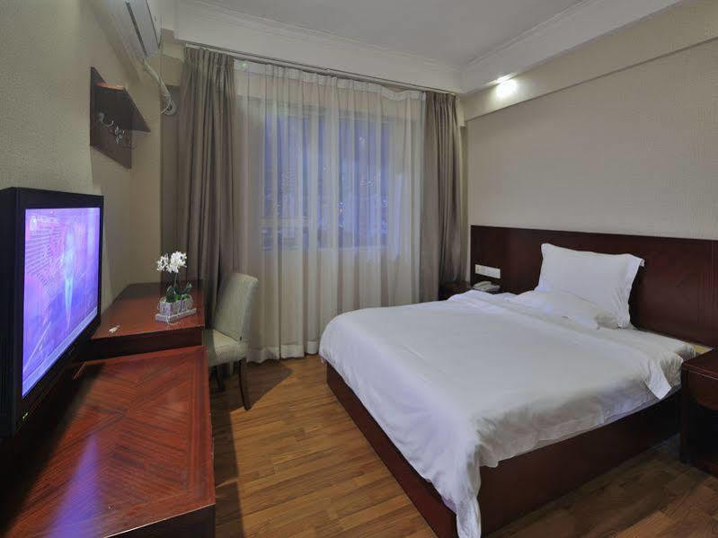 Paco Hotel Guangzhou Jiangtai Road Metro Branch Kültér fotó